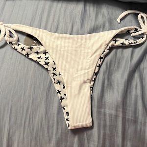 NWT moana bikini white bottom